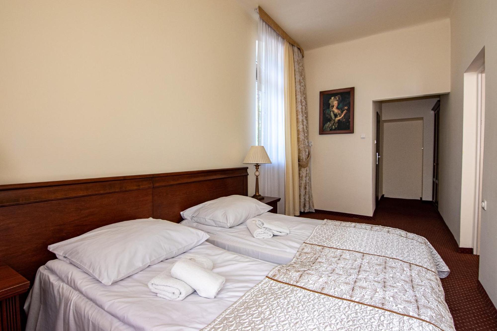 Bed and Breakfast Savoy Спала Екстер'єр фото